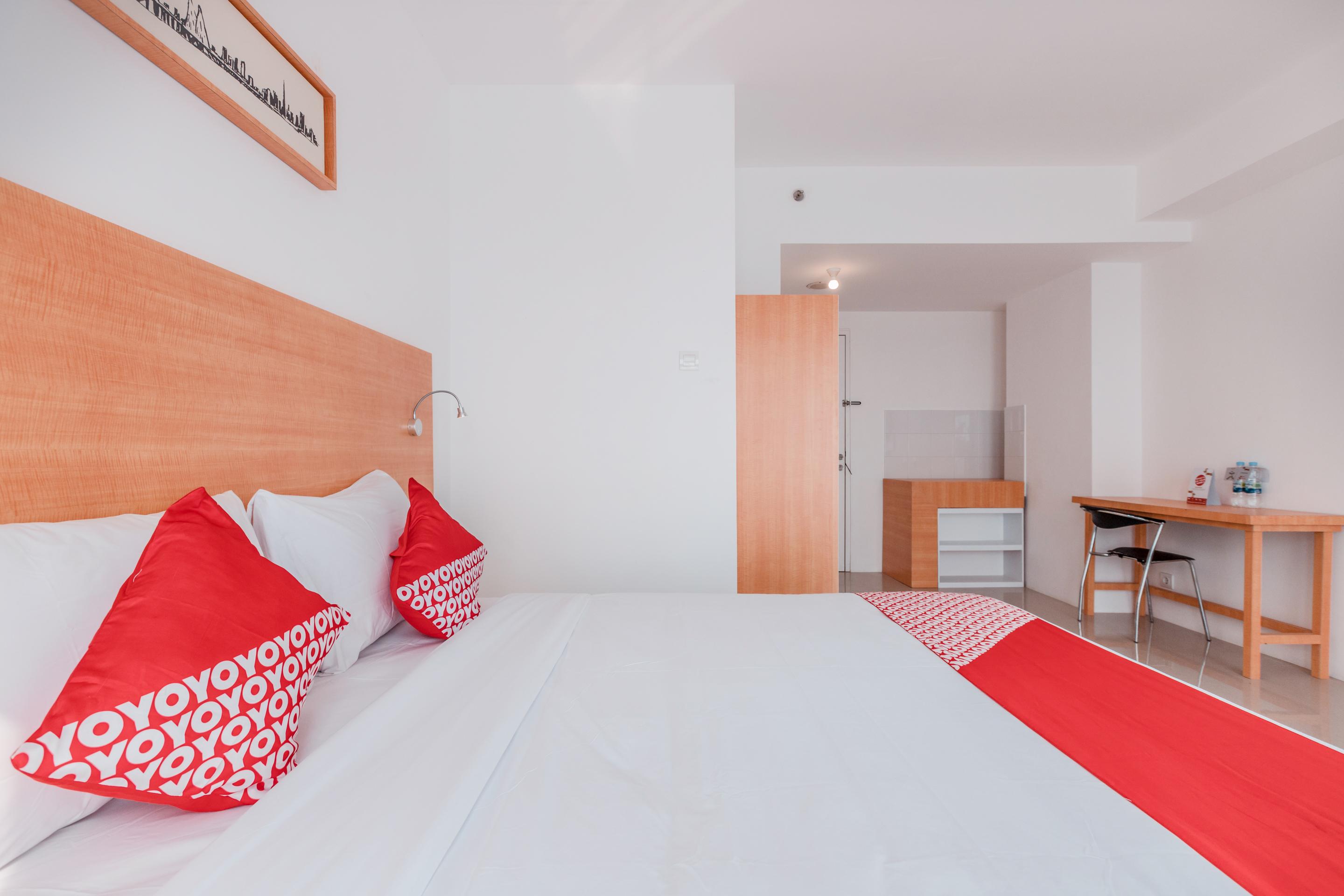 Oyo Flagship 766 Prima Orchard Hotel Бекаси Екстериор снимка