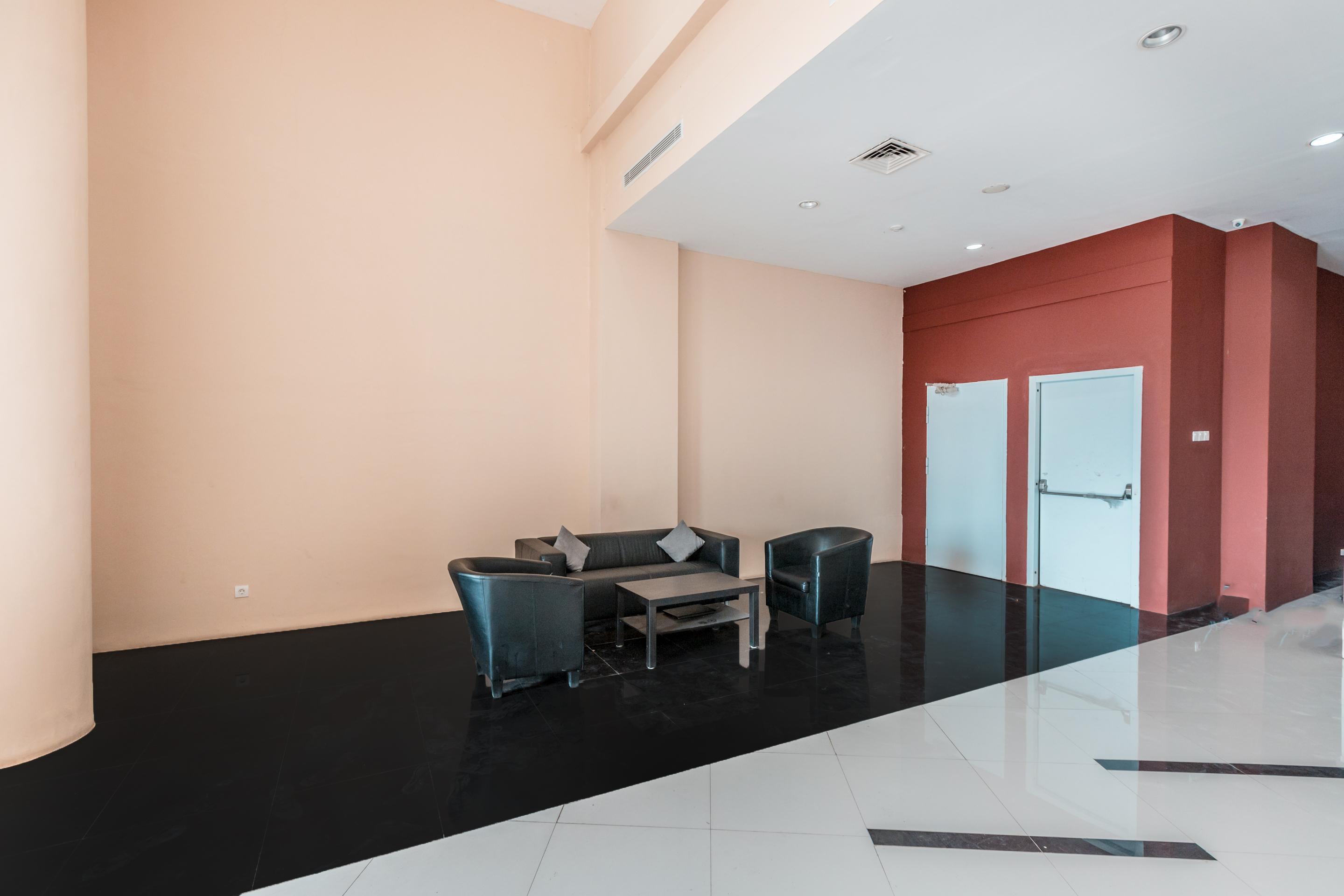Oyo Flagship 766 Prima Orchard Hotel Бекаси Екстериор снимка